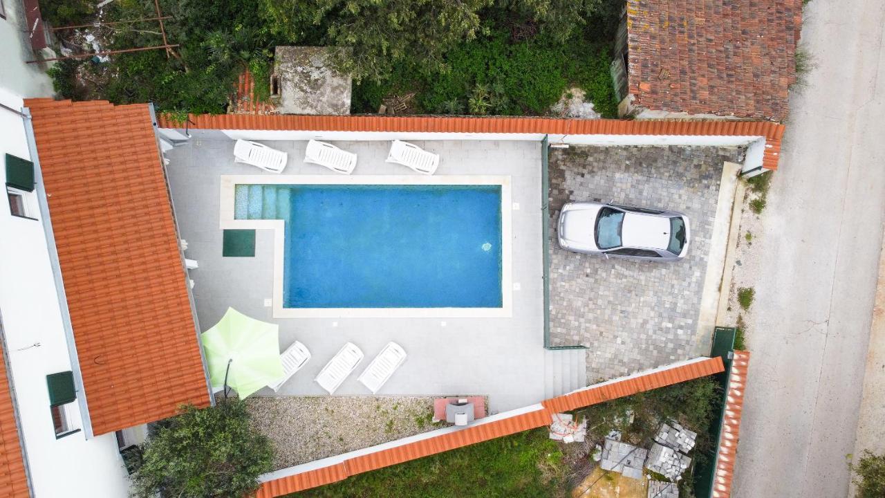 Holiday Home Olga With Pool &Pet Friendly Pula Exteriör bild